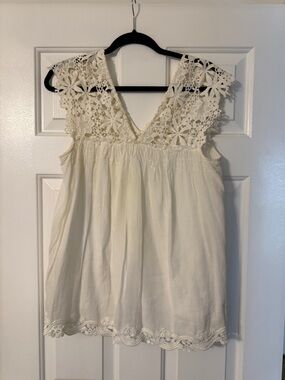 Johnny Was Ivory Crochet Lace V-Neck baby doll top